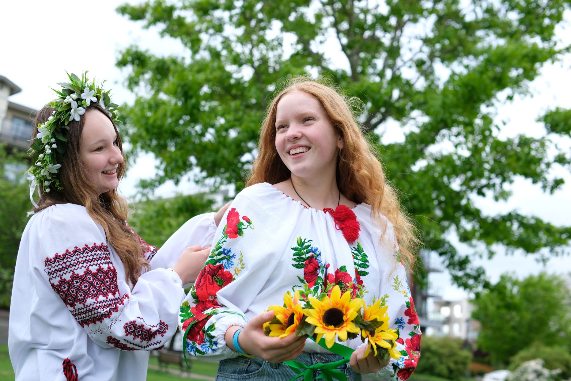 Girls in traditional Ukrainian attire.