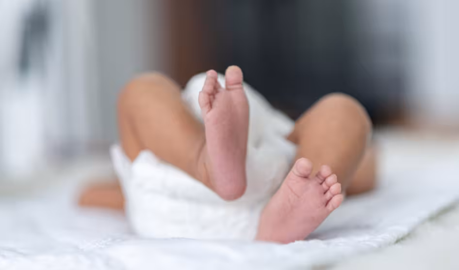 Image of a newborn baby's feet