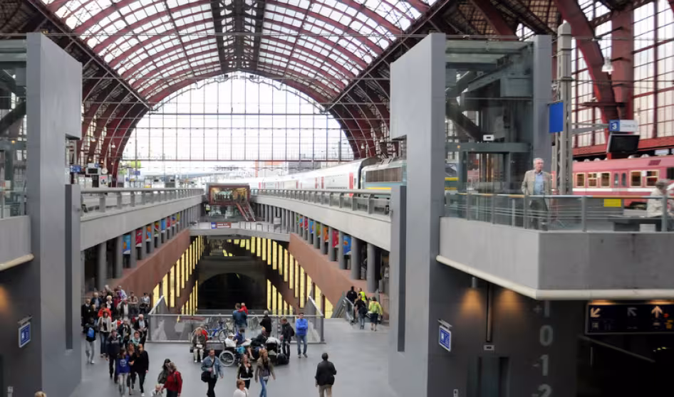 belgium_train_station
