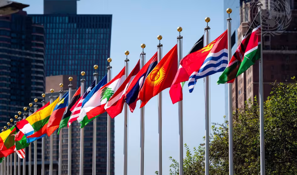 un photos flags hq 2020
