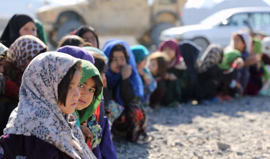Image of young Afghan girls.