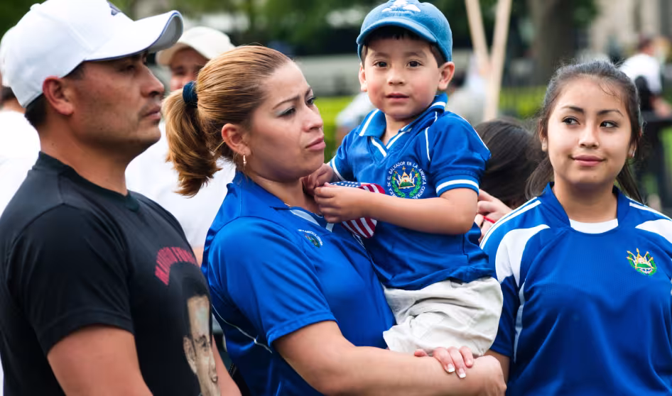 _HispanicFamilyUS