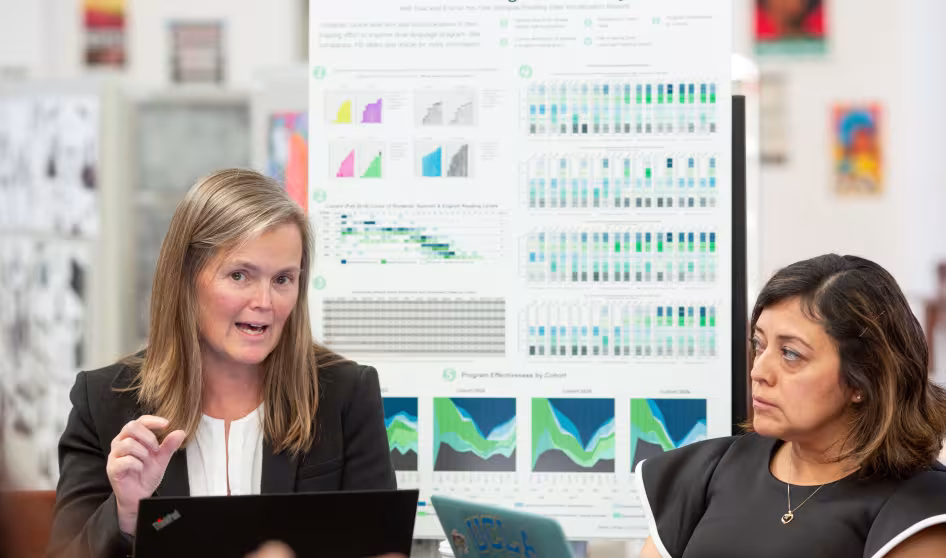 Two U.S. educators discuss dual-language instruction.