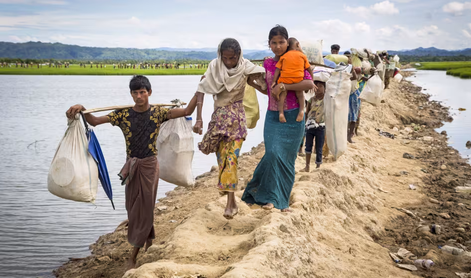 Rohingya families from Myanmar arrive in Bangladesh