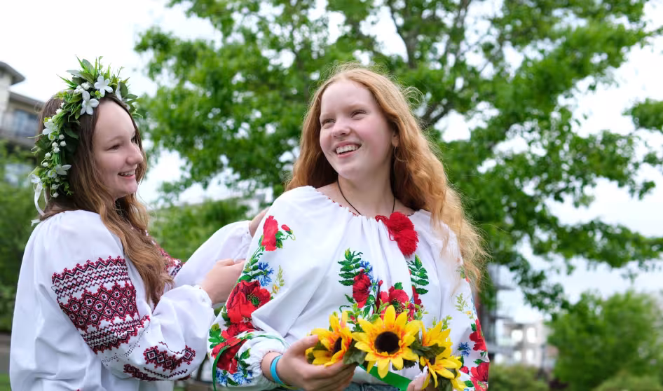 Girls in traditional Ukrainian attire.