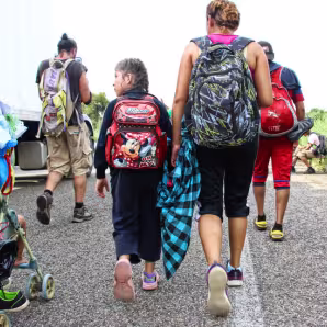 Image of Central American migrant caravan passing through Chiapas, Mexico