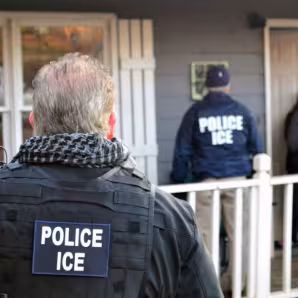 ICE fugitive operations team
