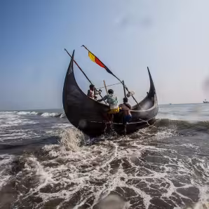 Boat on Bay of Bengal