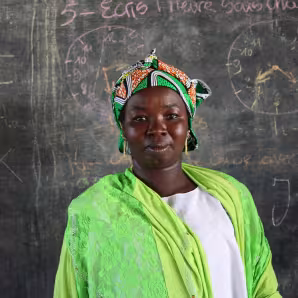 Refugee woman who leads a community organization in Cameroon