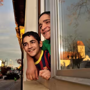 unhcr syrian brothers austria