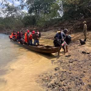 Migrantes en la aldea de Cana&aacute;n Membrillo, en el Tap&oacute;n del Dari&eacute;n, Panam&aacute;. 