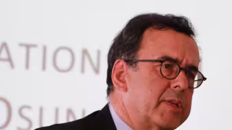 Juan Osuna at a public event