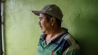 Un hombre guatemalteco reflexiona sobre su migraci&oacute;n hacia y desde Estados Unidos.