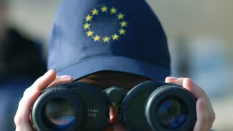 _EUagent_Binoculars