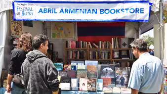 AbrilArmenianBookstoreBooth KentKanouse Flickr
